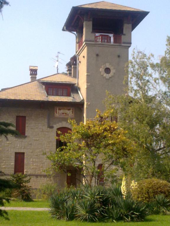 Albergo Villa & Roma Pallazzolo sullʼOglio Екстериор снимка